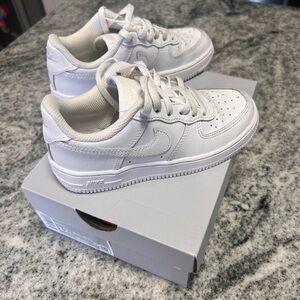 Kids White Nike Airforce 1
